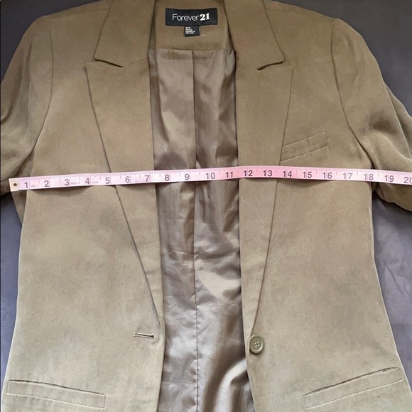 3 Quarter Sleeve Blazer - Picture 6 of 9